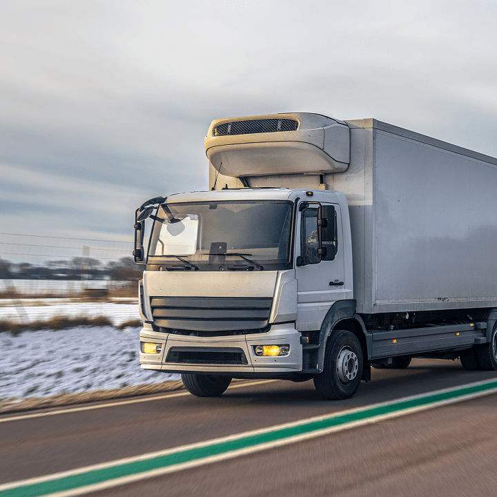 Temperature-controlled reefer trucks for food and cold chain freight
